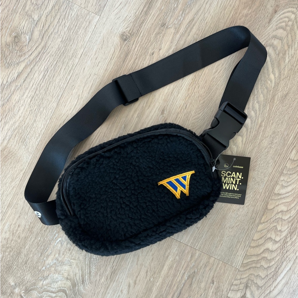Warriors Black Sherpa Crossbody Bag